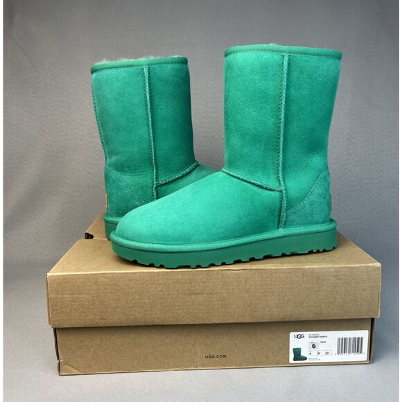UGG Shoes - New Womens UGG Australia Boots Classic Short Green EDGR 1016223 Suede Sz 6 Boho